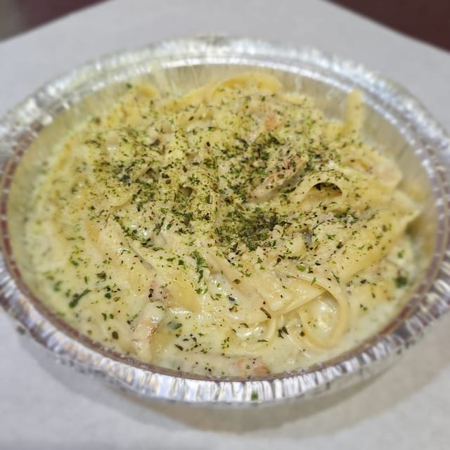 Chicken Alfredo.