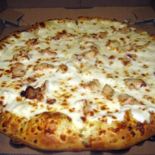 Alfredo Pizza.